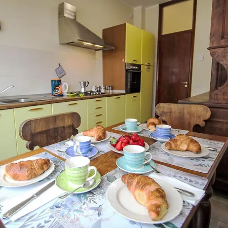 아파트 Camelia By Interhome 팔란자